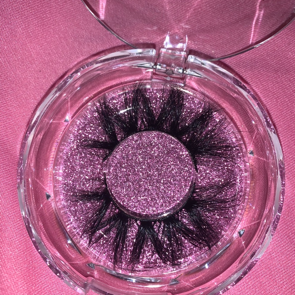 Nally  - mink eyelashes